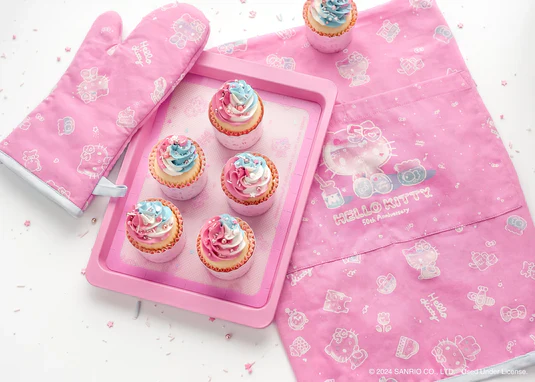 Hello Kitty 50th Anniversary Adult Apron and Oven Mitt Set - Image 4