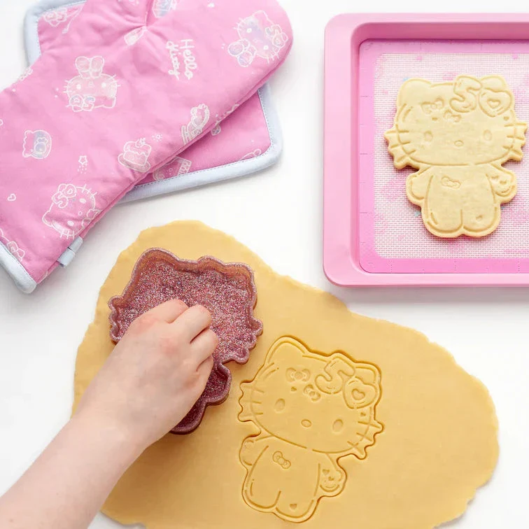 Hello Kitty 50th Anniversary Cookie Stamp and Cutter - Image 3