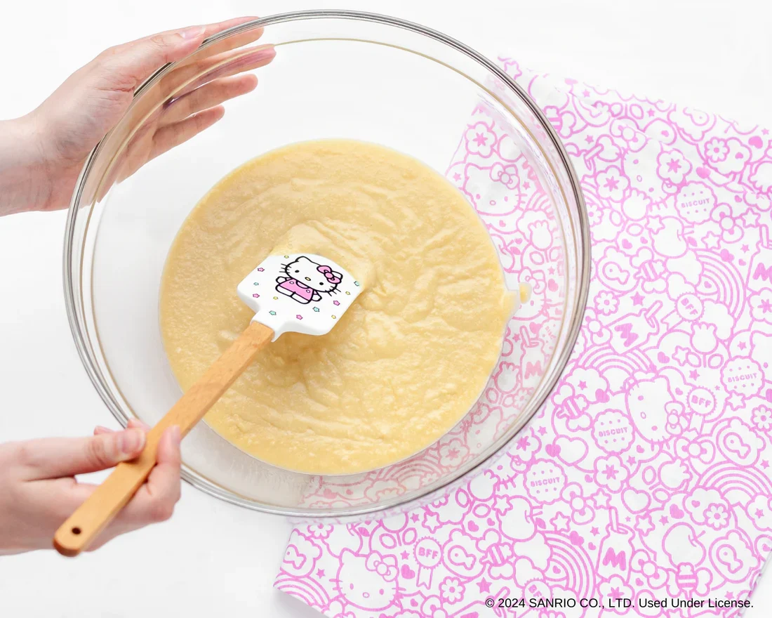 Hello Kitty Kitchen Towel and Spatula Set - Image 5
