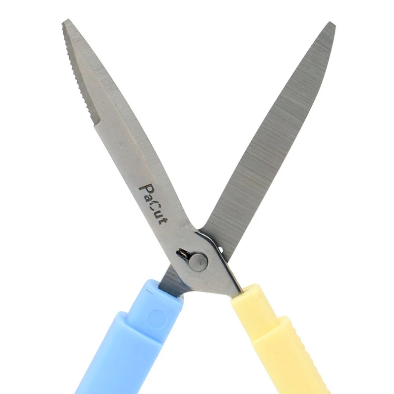 Cinnamoroll Checkered Portable Scissors - Image 5